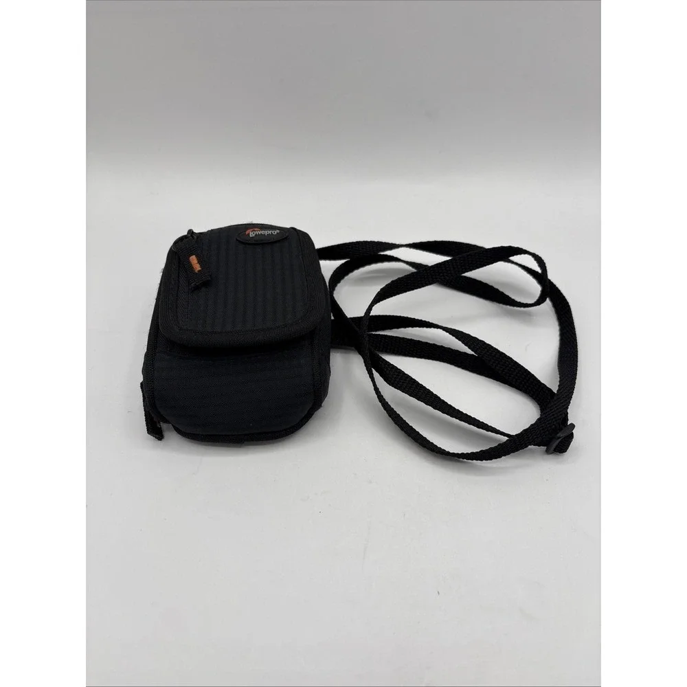 Lowepro Ridge 10 Black Digital Camera Bag‎ Case  Strap Hook/Latch Zipper